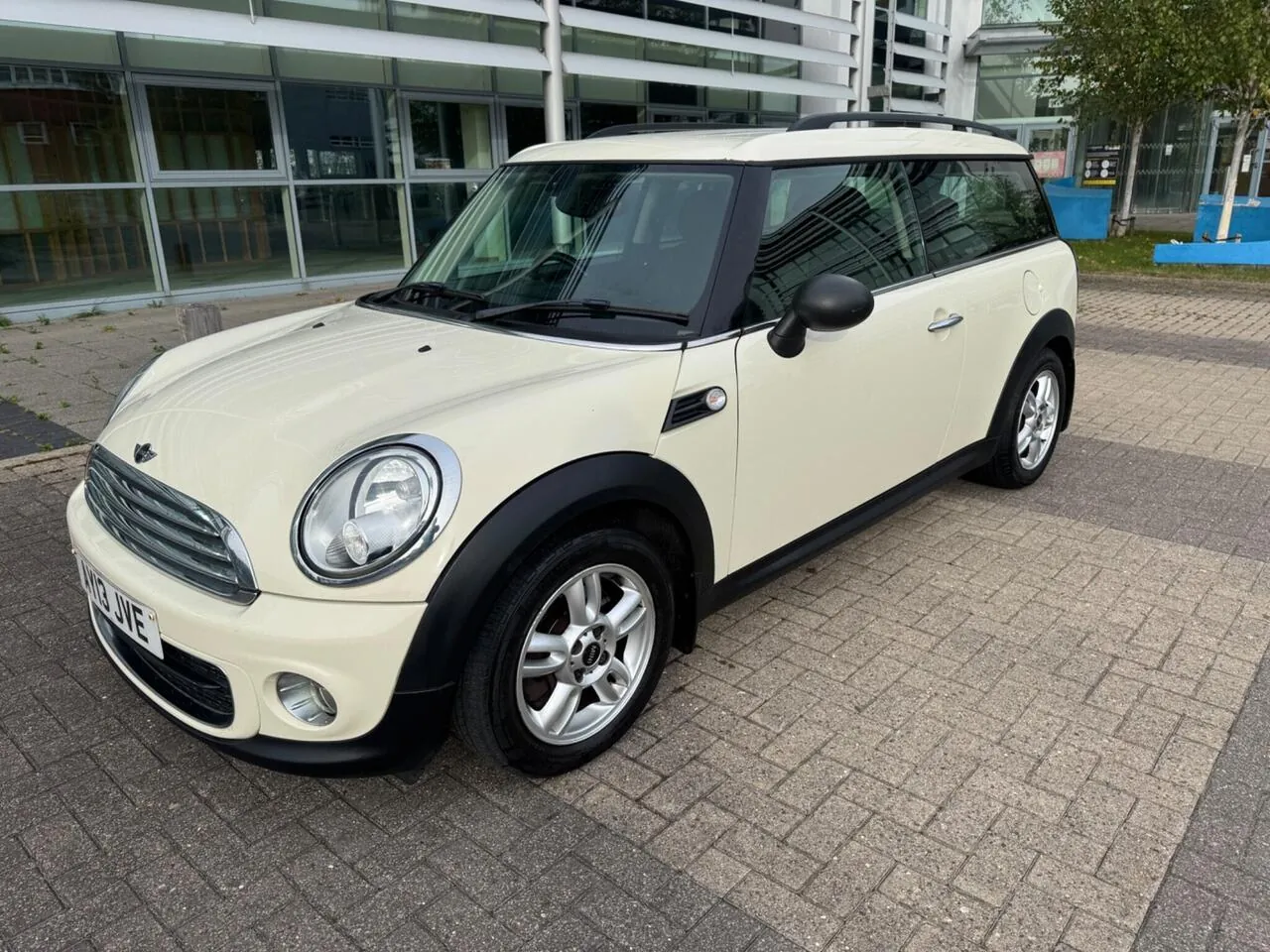 Mini Clubman 2013 photo 2