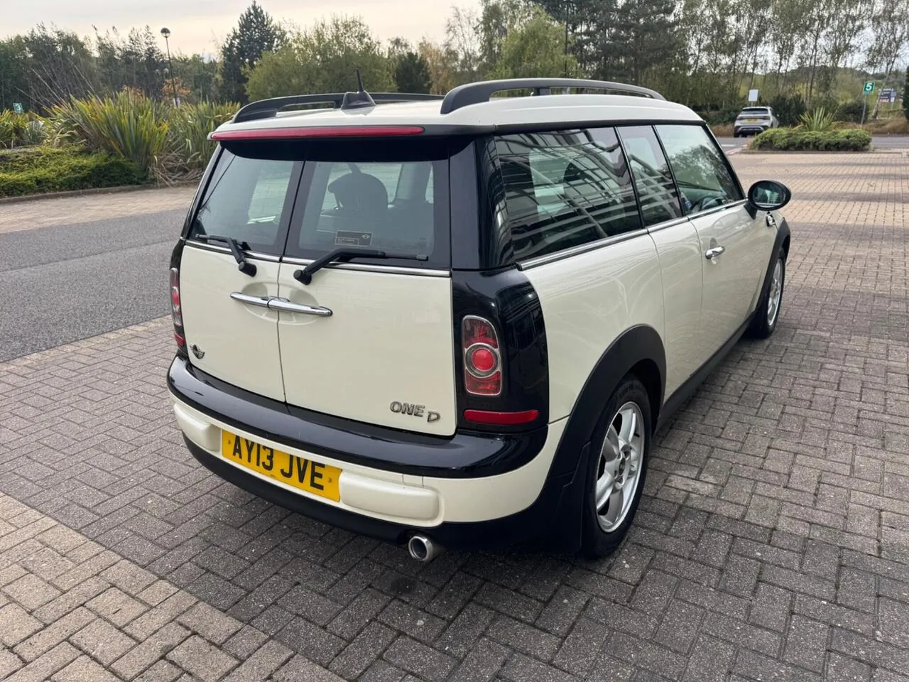 Mini Clubman 2013 photo 4
