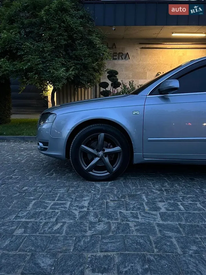 Audi A4 2005 photo 4