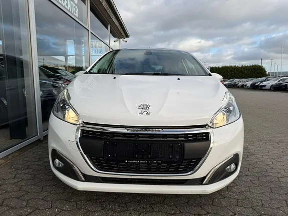 Peugeot 208 2019 photo 5