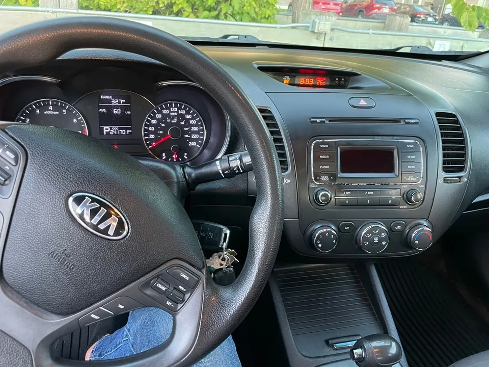 Kia Forte 2016 photo 4