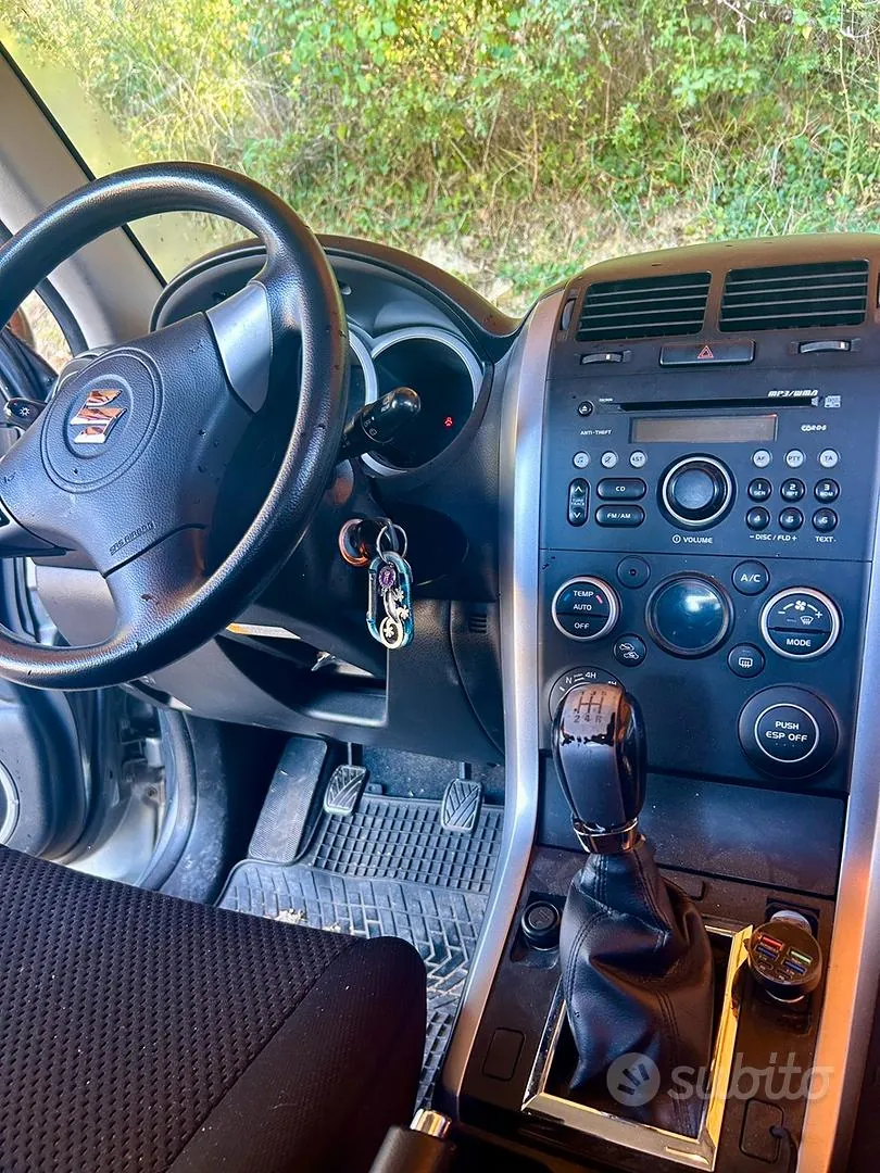 Suzuki Grand Vitara 2009 photo 3