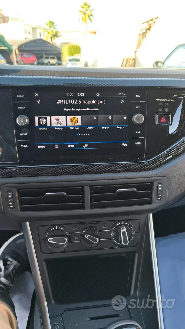 Volkswagen Polo 2023 photo 3