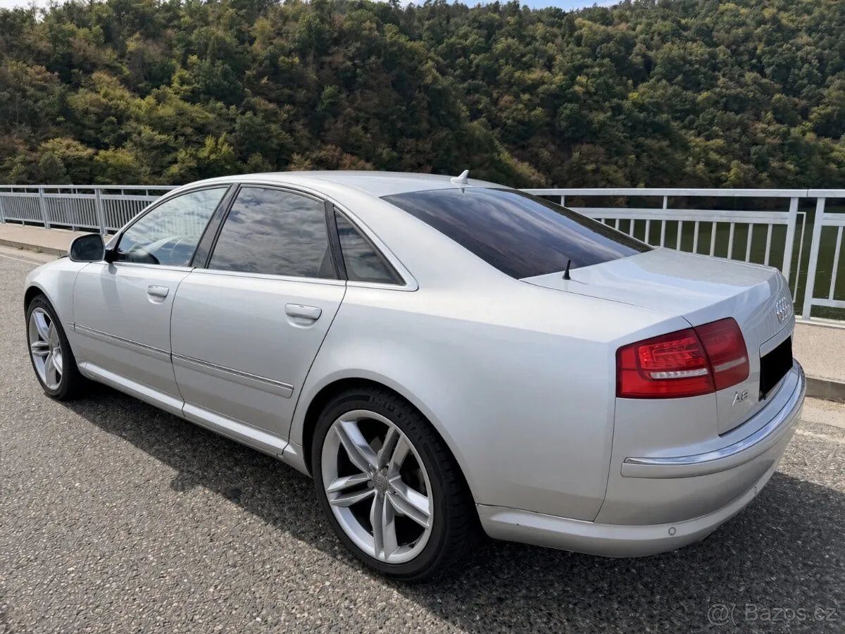 Audi A8 2008 photo 3