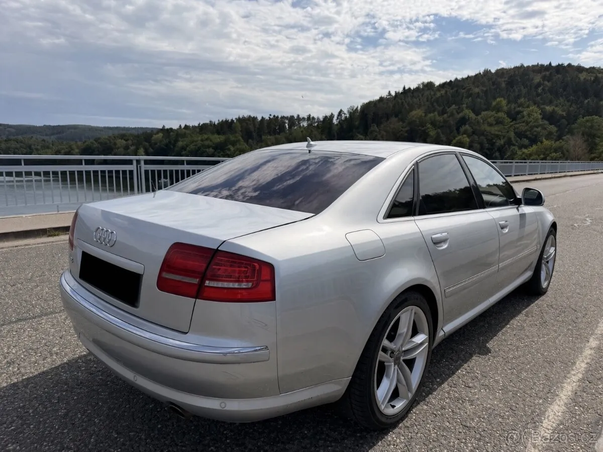Audi A8 2008 photo 5