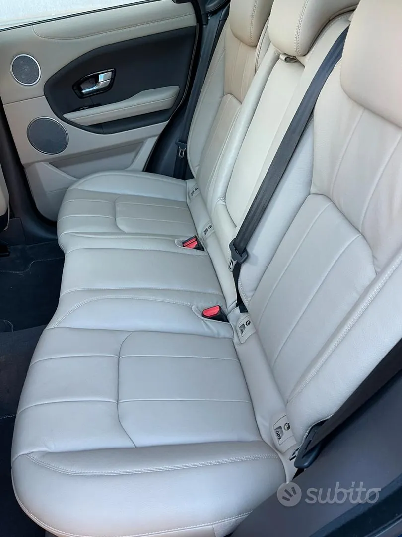 Land Rover Evoque 2015 photo 4