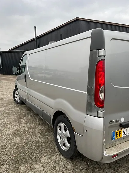 Opel Vivaro 2008 photo 4