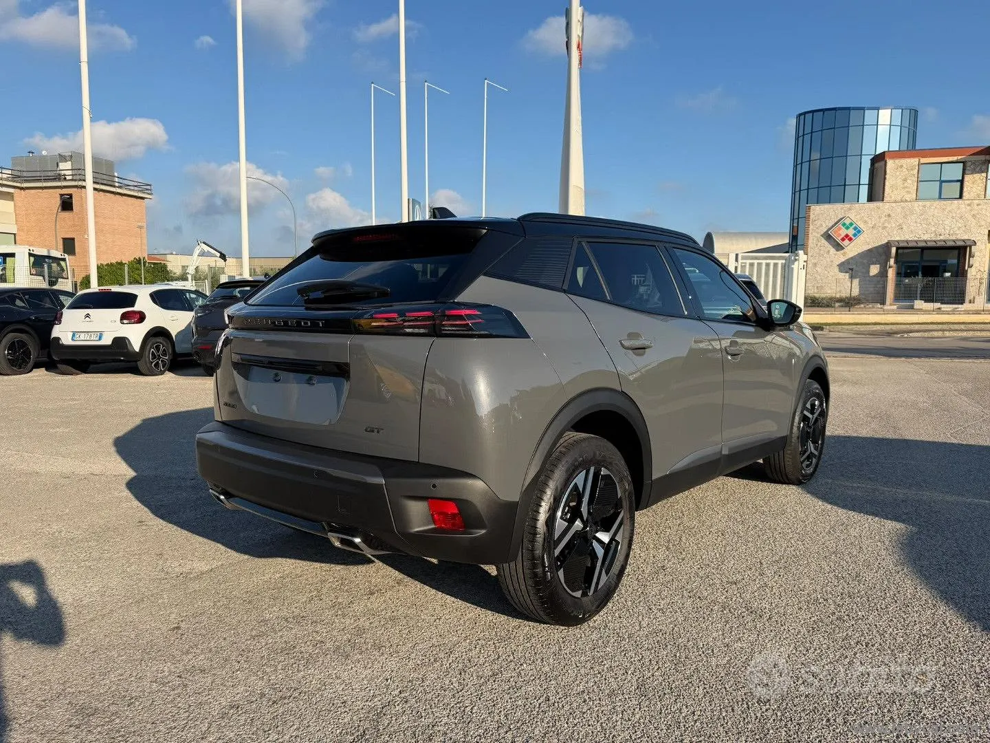 Peugeot 2008 2024 photo 5