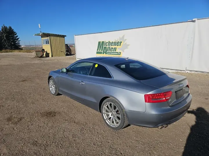 Audi A5 2010 photo 3