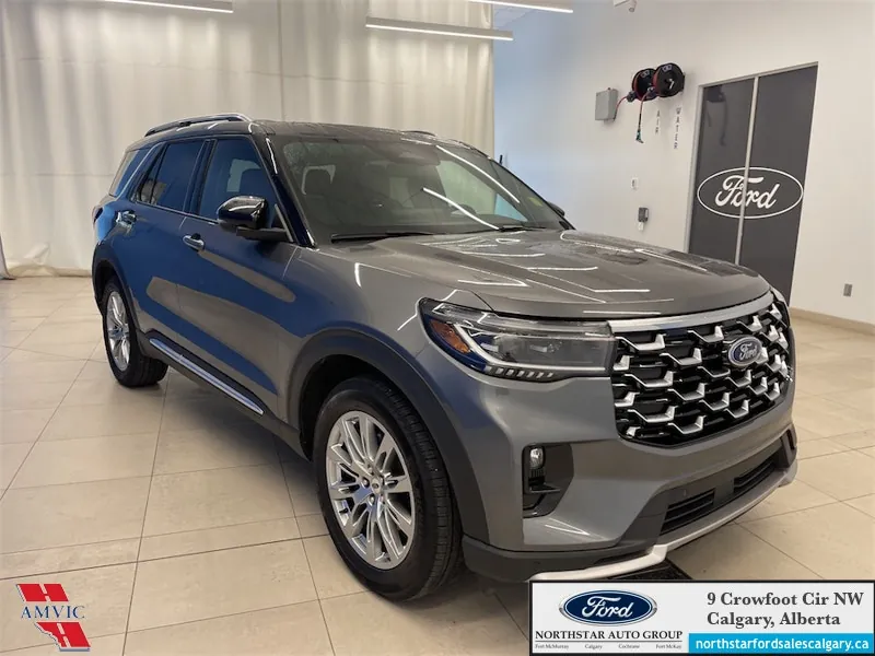 Ford Explorer 2025 photo 3