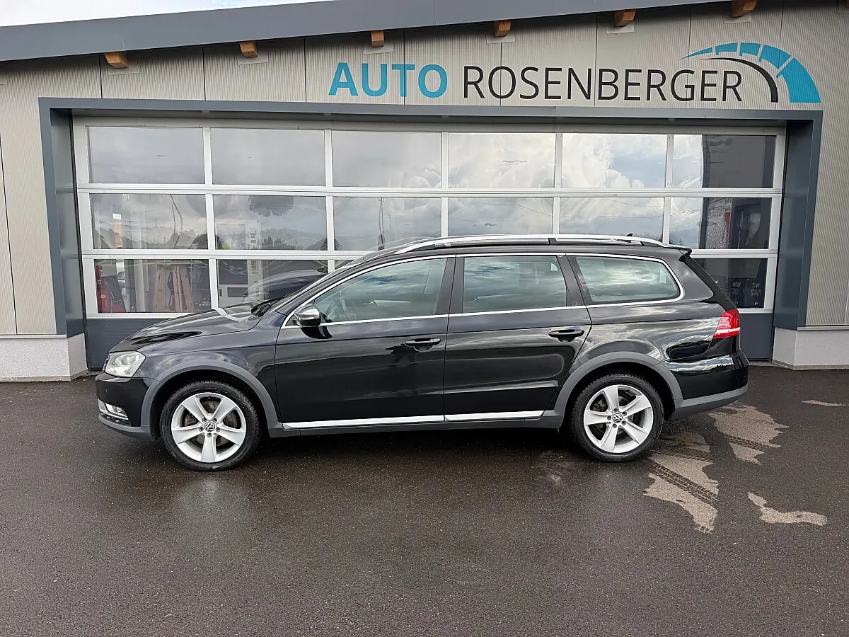 Volkswagen Passat 2012 photo 2