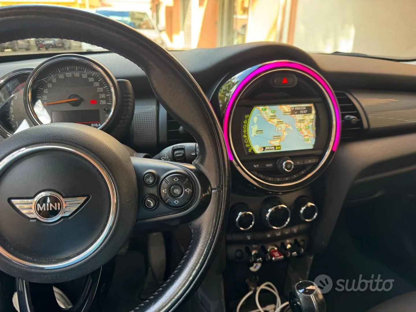 Mini Cooper One D 2015 photo 3