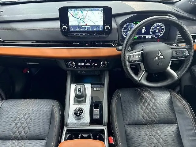 Mitsubishi Outlander Phev 2022 photo 2