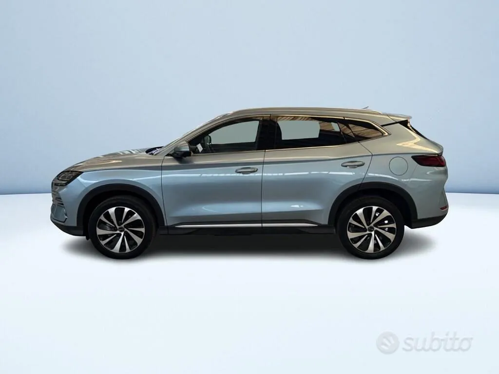 BYD Seal U 2025 photo 3