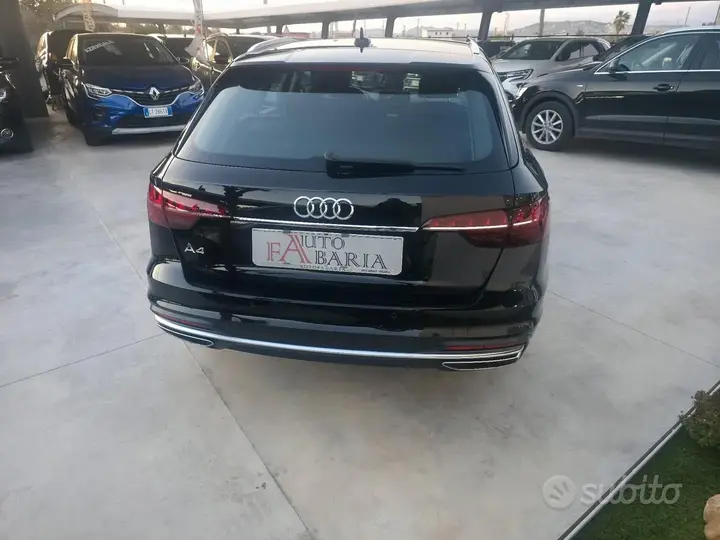 Audi A4 Avant 2022 photo 2