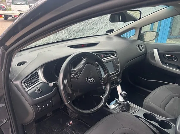 Kia Ceed 2018 photo 5