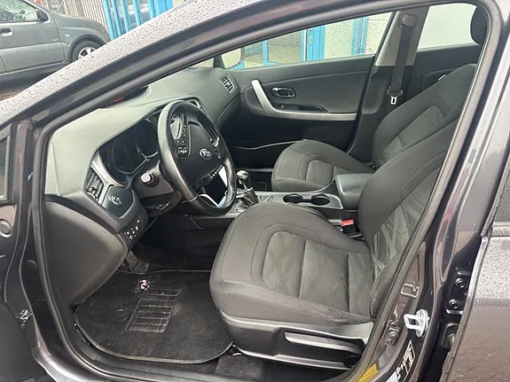 Kia Ceed 2018 photo 4