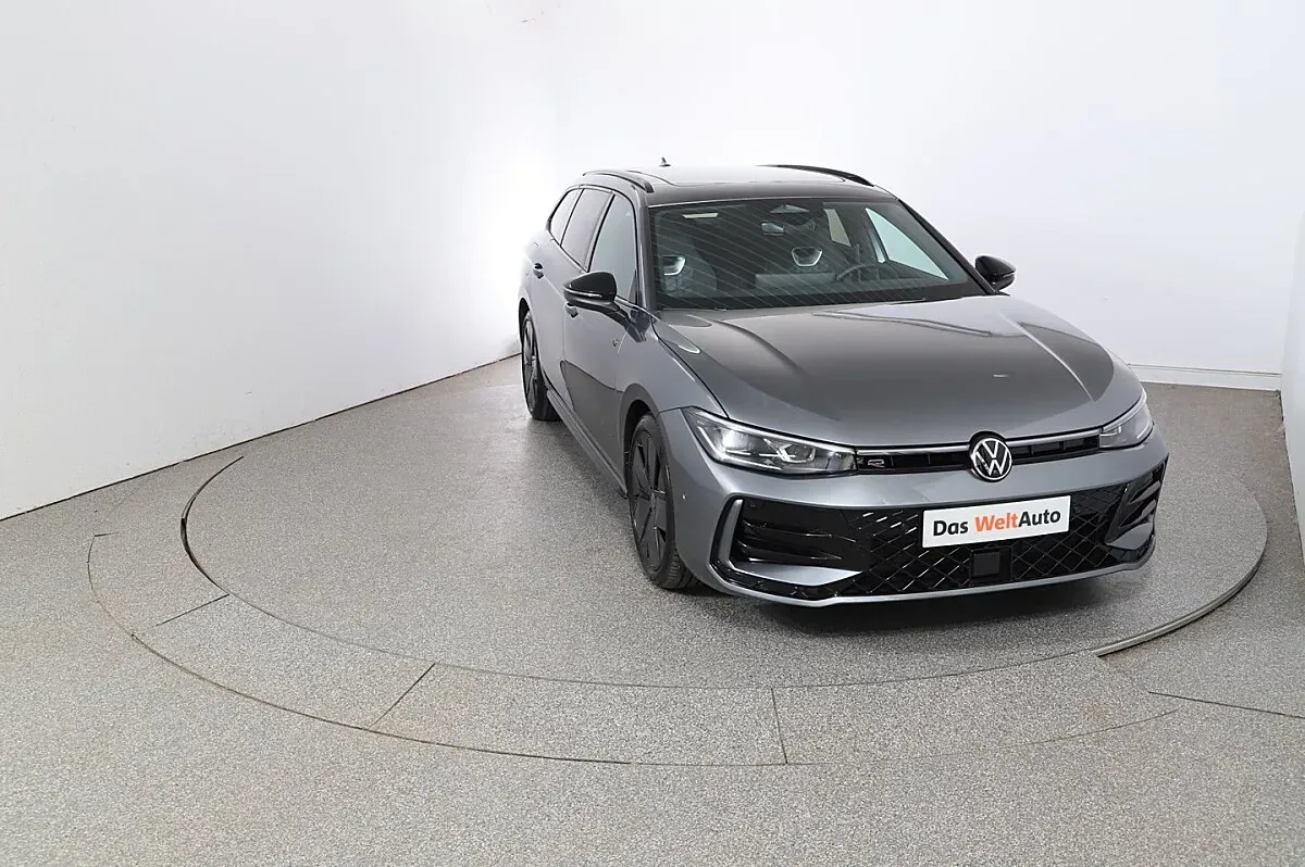 Volkswagen Passat 2026 photo 2
