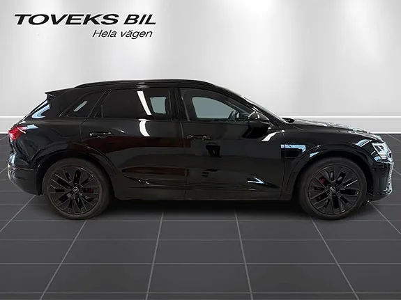 Audi Q8 2024 photo 2