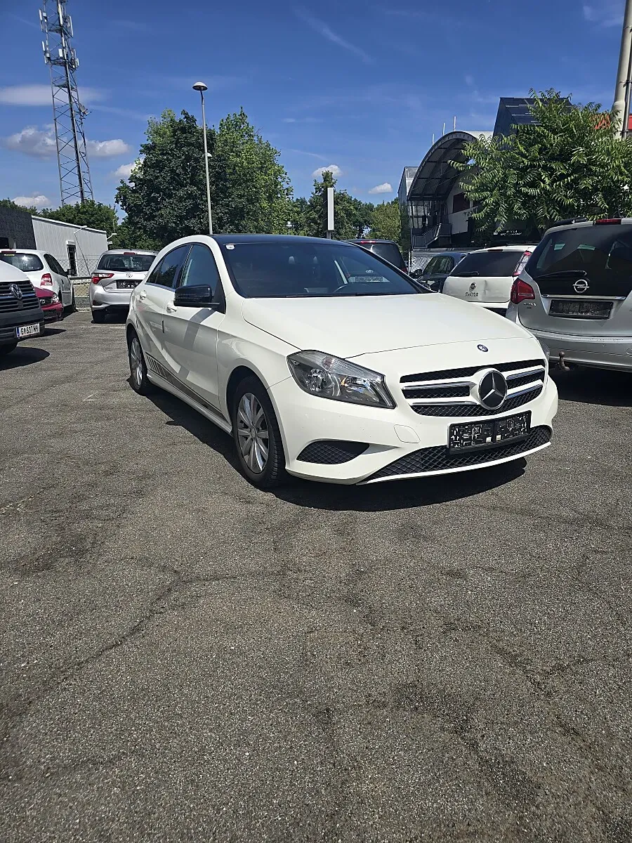 Mercedes-Benz A-Class 2015 photo 2