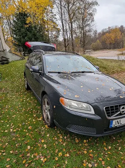 Volvo V70 2010 photo 5