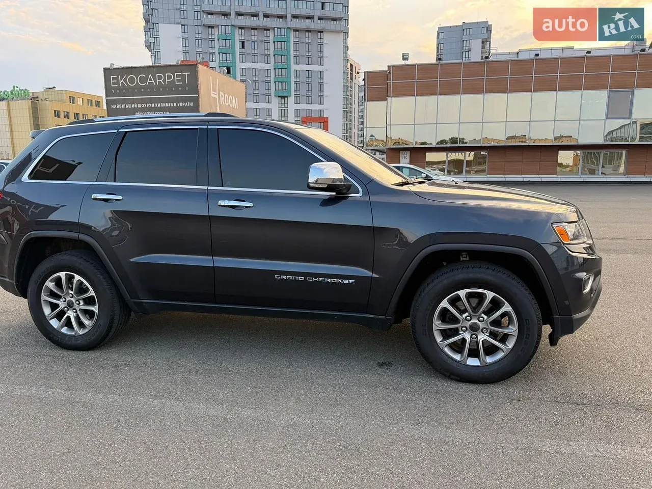 Jeep Grand Cherokee 2016 photo 3
