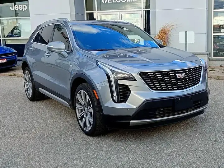 Cadillac Xt4 2023 photo 2