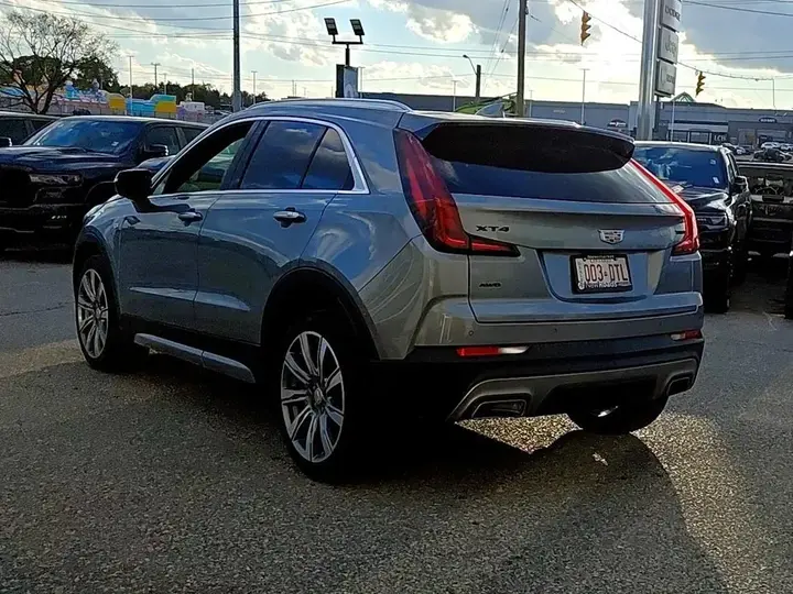 Cadillac Xt4 2023 photo 5