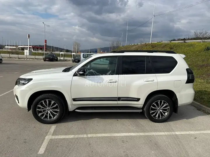 Toyota Land Cruiser 2020 photo 2