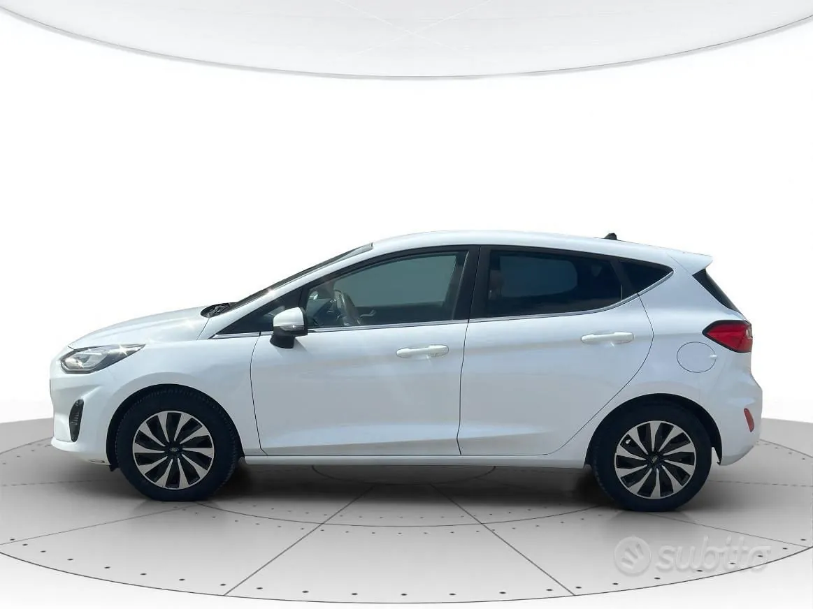 Ford Fiesta 2022 photo 2