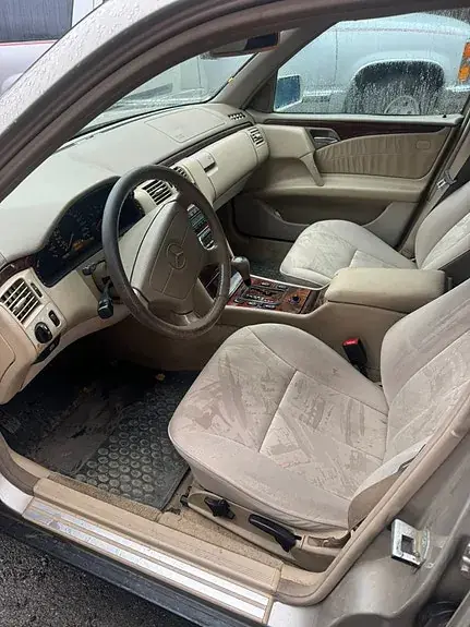 Mercedes-Benz E300 1999 photo 5