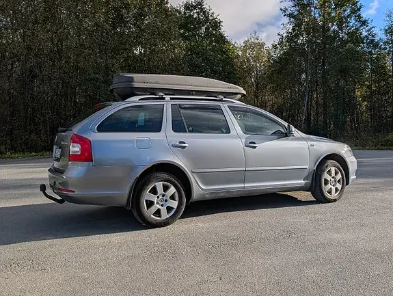 Skoda Octavia 2013 photo 2