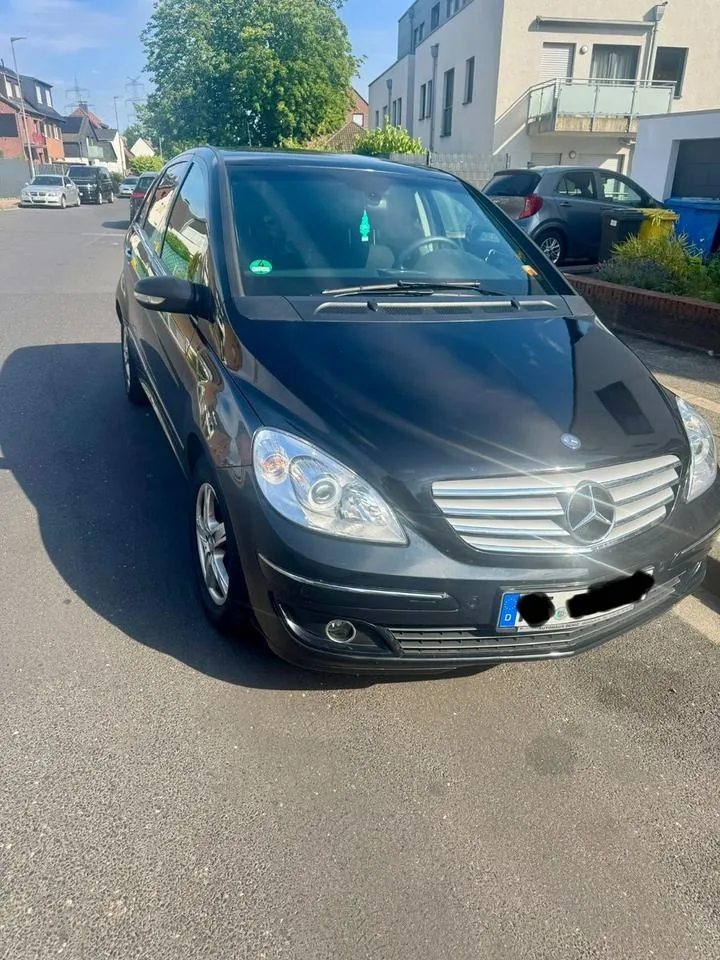 Mercedes-Benz B 170