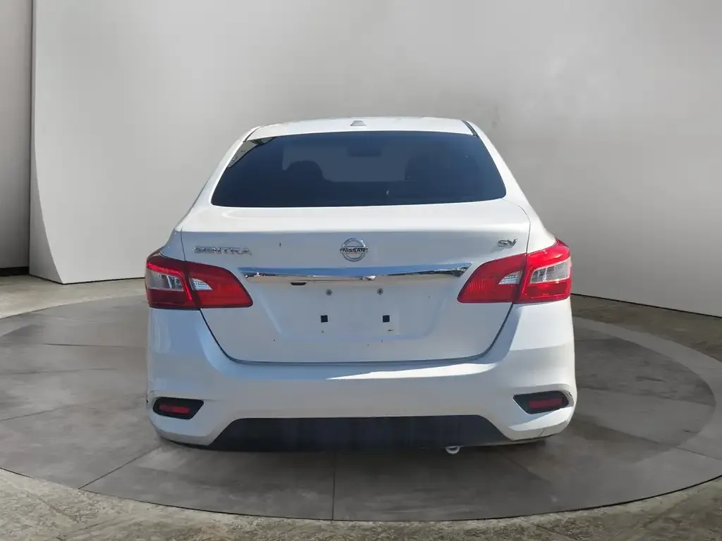 Nissan Sentra 2016 photo 4