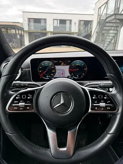 Mercedes-Benz A 180 D 2018 photo 5