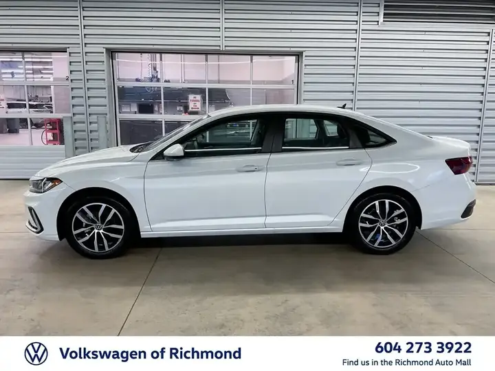 Volkswagen Jetta 2025 photo 4