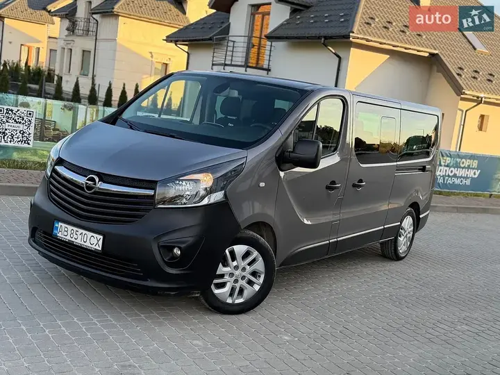 Opel Vivaro 2015 photo 3