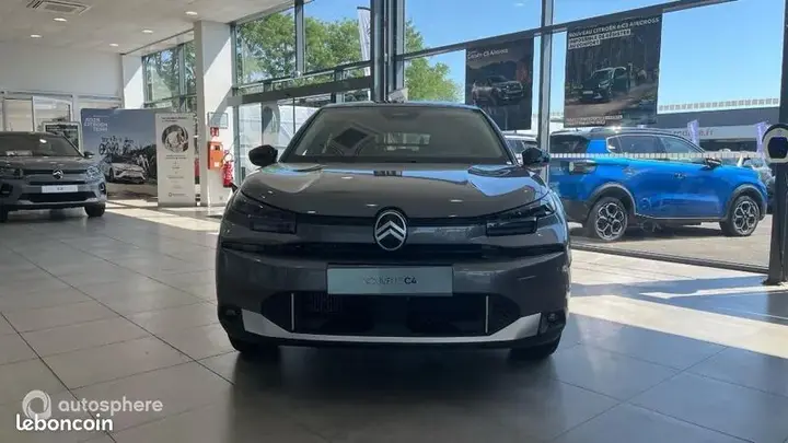 Citroen C4 2026 photo 2