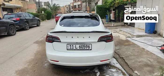 Tesla Model 3 2023 photo 3