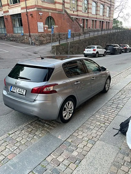 Peugeot 308 2014 photo 2