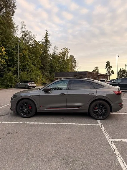 Audi Q8 E-Tron 2024 photo 3