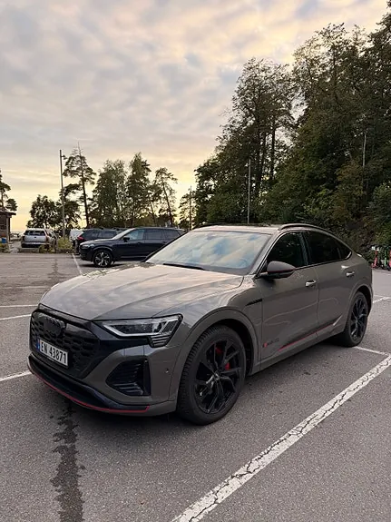 Audi Q8 E-Tron 2024 photo 2