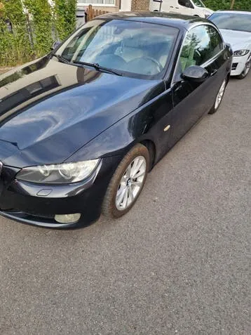 BMW E93