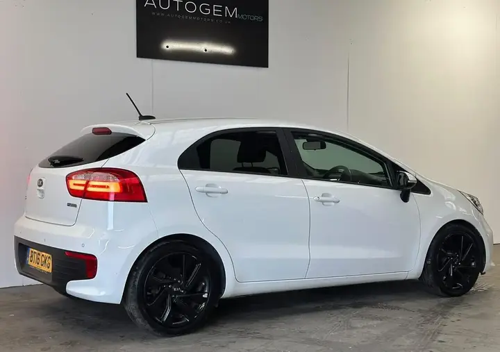 Kia Rio 2016 photo 5