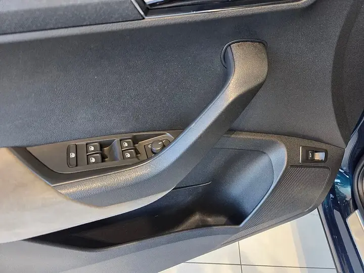 Skoda Karoq 2023 photo 3