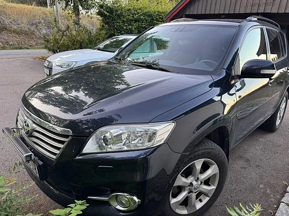 Toyota Rav4 2011 photo 2
