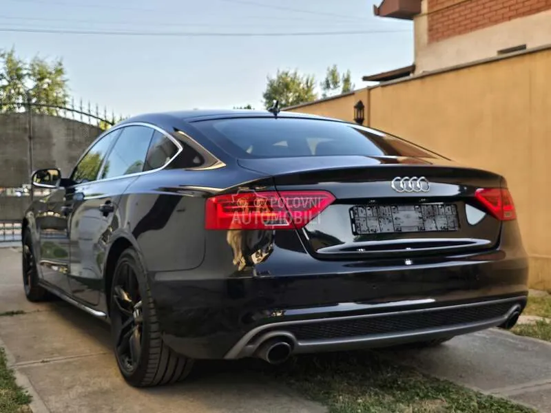 Audi A5 2012 photo 2