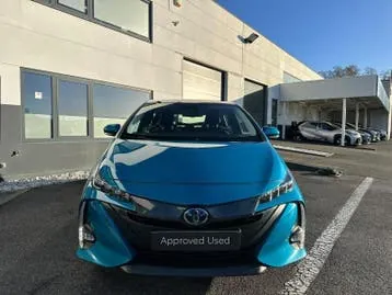 Toyota Prius 2021 photo 2