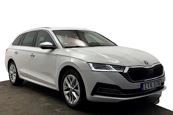 Skoda Octavia 2023 photo 4