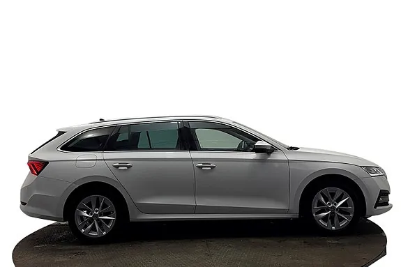 Skoda Octavia 2023 photo 5
